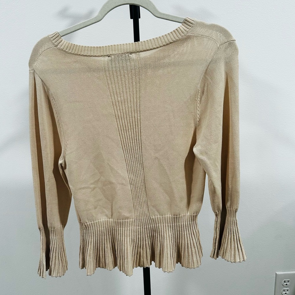 V eri j Beige Knit Sweater with Pleated Hem - Picture 3 of 4
